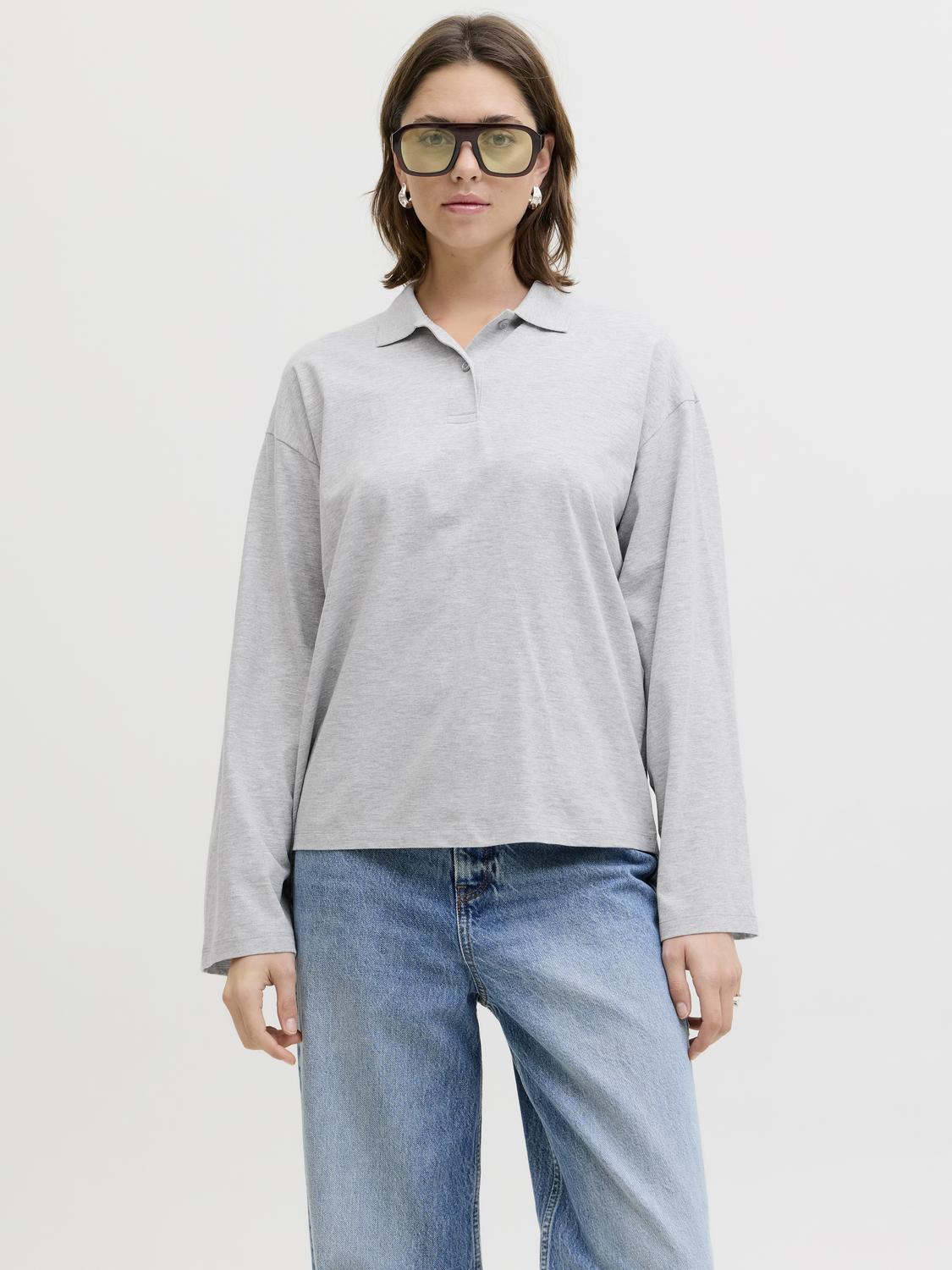 model_shot-front
